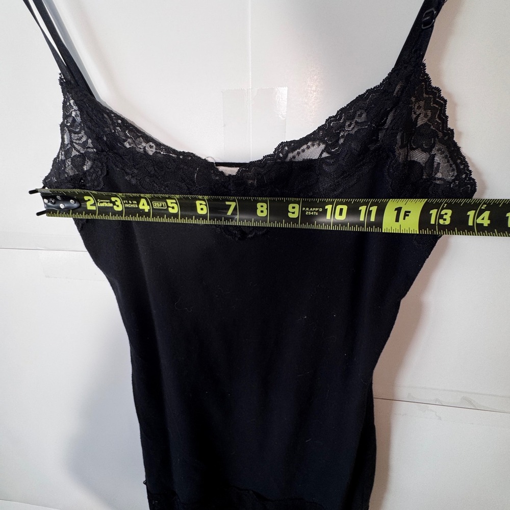 Y2k Zenana Outfitters Lace Trim Cami Size M Black Stretch Coquette 90s Layering - Picture 8 of 9